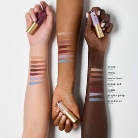 stila Liqua Play applied on eye demonstrating matte finish and long-wear comfort