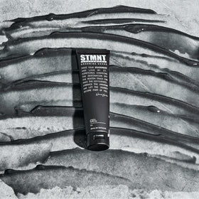 STMNT gel applied in hair showing firm definition and natural movement