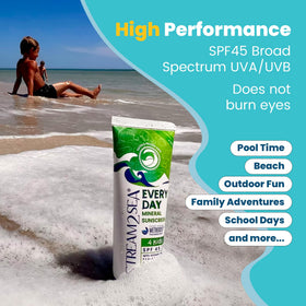 STREAM 2 SEA travel tube inside a beach bag ready for family outings
