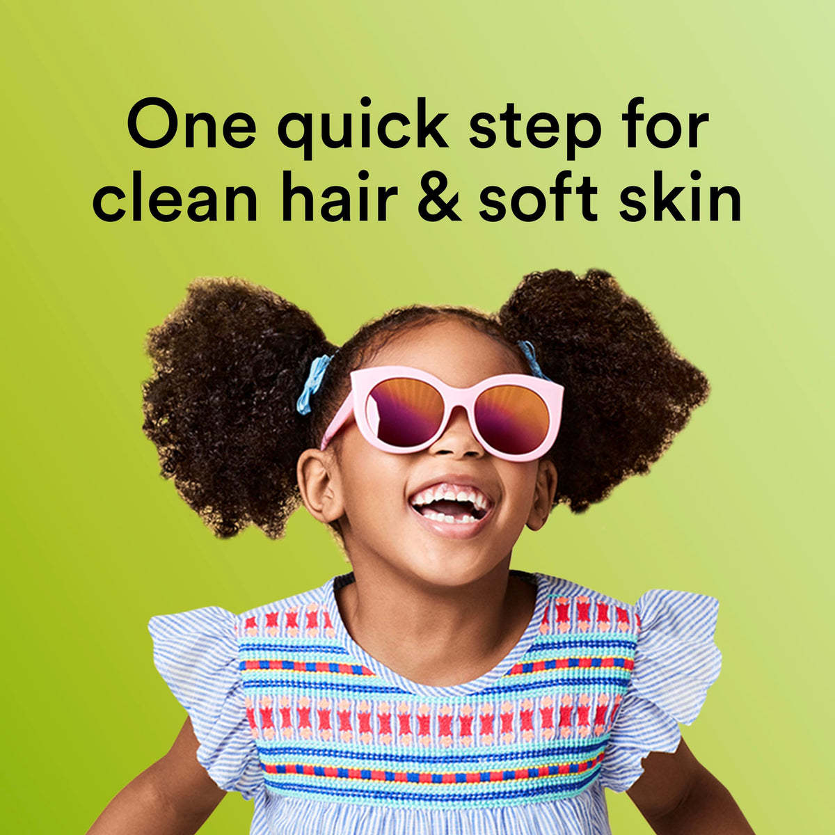 Suave kids label and pump close-up highlighting instructions and kid-friendly design