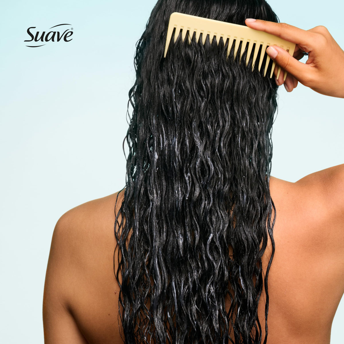 Suave aloe vera leaf next to bottle highlighting natural soothing hydration benefits