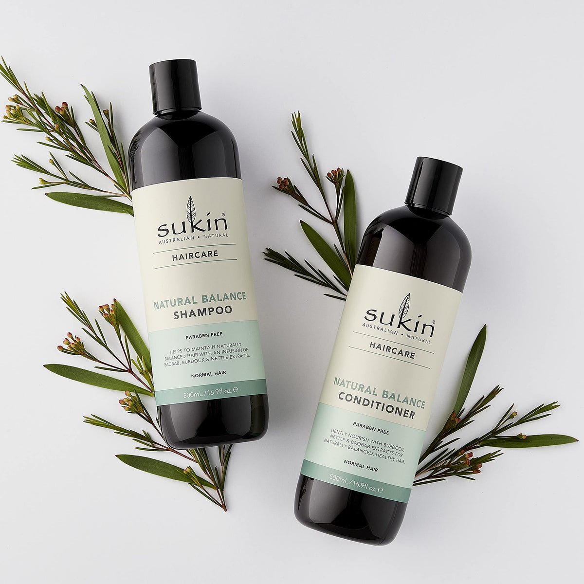 Sukin shampoo pump and label close-up, showing signature scent and benefits