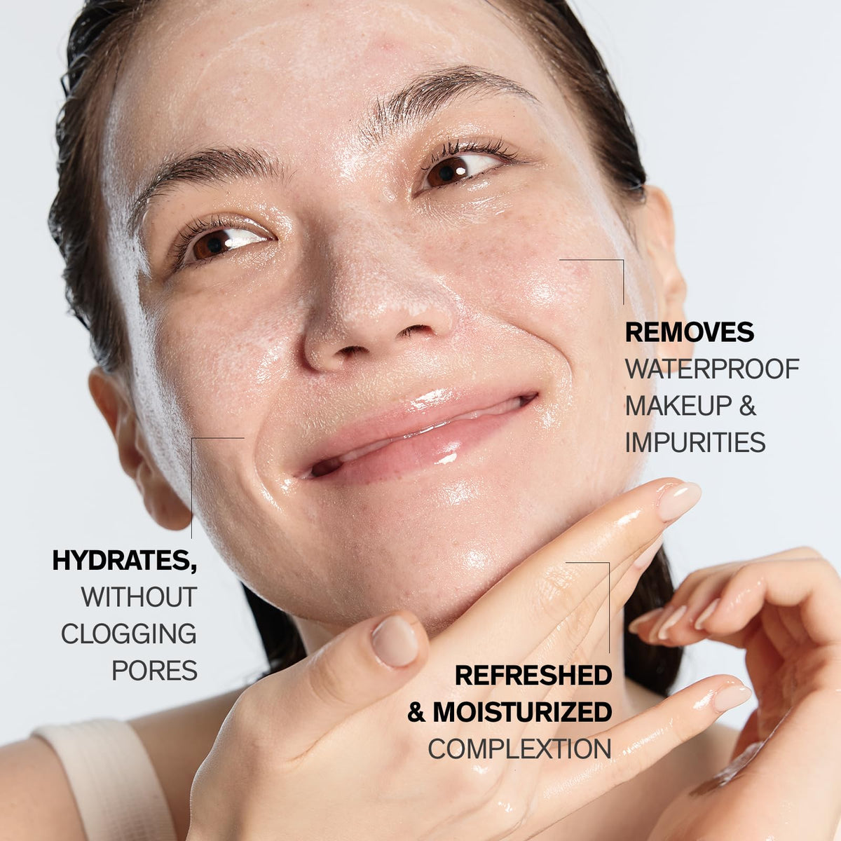 Sulwhasoo silky oil texture close-up, shows lightweight glide and emulsify benefit