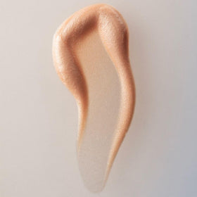 Summer Fridays dropper close-up dispensing drop for precise application