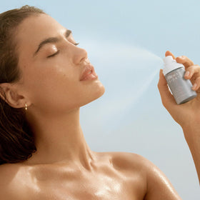 Summer Fridays spray nozzle close-up delivering even, gentle facial coverage