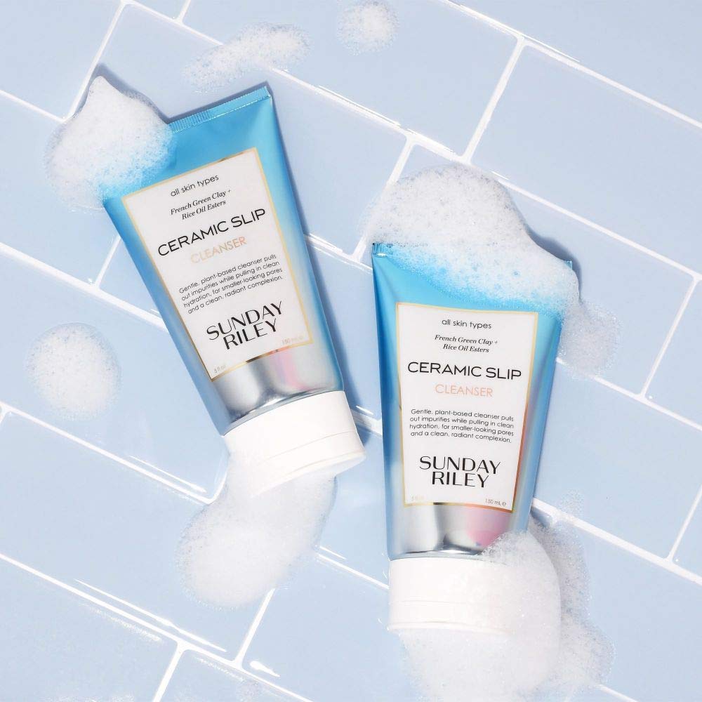 Sunday Riley Ceramic Slip in-use washing face to remove makeup gently