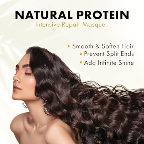 Sunny Isle masque being scooped to show rich consistency and coverage