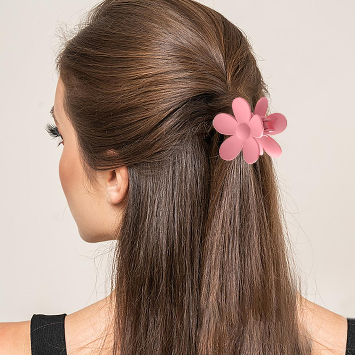 Sunolga clip styled with a dress to show elegant everyday accessory benefit