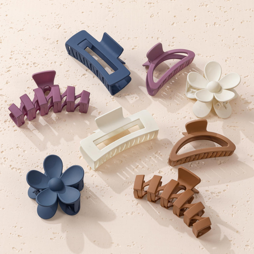 Sunolga front packaging showing the eight-clip variety and elegant neutral colors