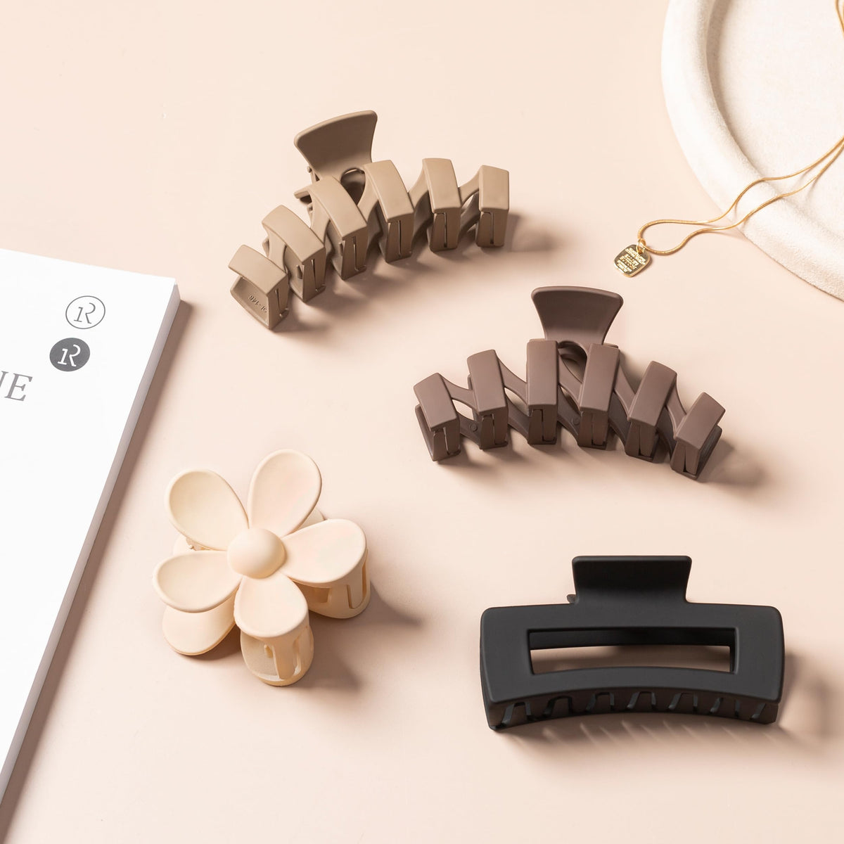 Sunolga four distinct clip styles laid out showing styling options