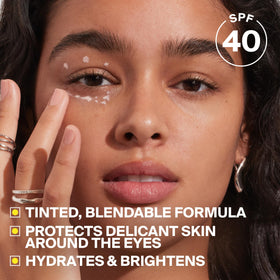 Supergoop! application on hand demonstrating smooth blend and makeup prep benefit