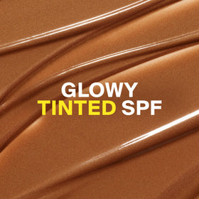 Supergoop! texture close-up highlighting dewy consistency and smooth blendability