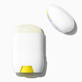 Supergoop! PLAY teardrop tip close-up for precise application