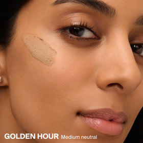 Supergoop! texture close-up highlighting mattifying, oil-free finish