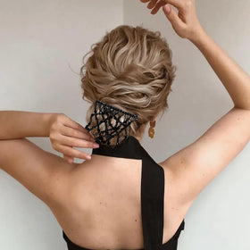 Suptizizkz lifestyle image at a wedding showing polished, no-crease styling