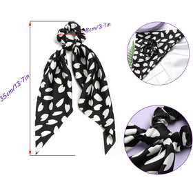 SUSULU scrunchie securing a ponytail for gentle hold and no crease
