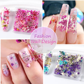 SUTOZMIWE nail art application demo demonstrating precise flower placement and elegant finish
