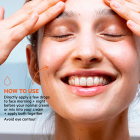 SVR applying serum to back of hand, demonstrates lightweight application benefit