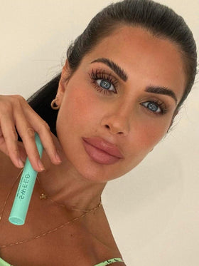 Sweed slim wand detail highlighting narrow brush for root-to-tip precision and lift