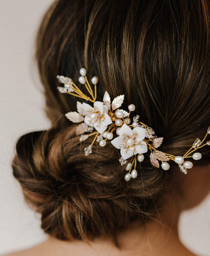 SWEETV front view of gold bridal comb showing overall design and size benefit