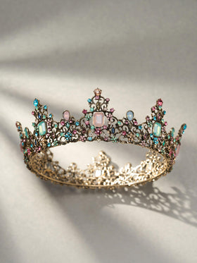 SWEETV crown on mannequin demonstrating size and proportion for styling