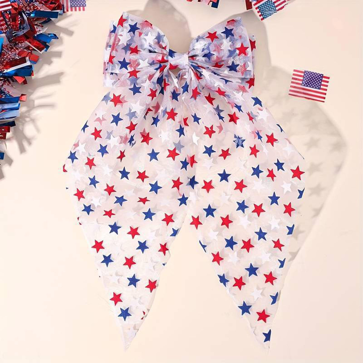 syyoo close-up of star print tulle highlights texture and clear pattern