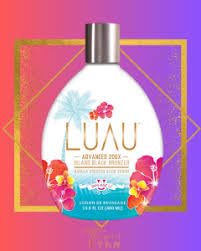 Tan Asz U lotion texture close-up highlighting Marula oil moisture and smooth finish