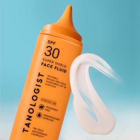 Tanologist mist in beach pouch, portable SPF 50 protection outdoors