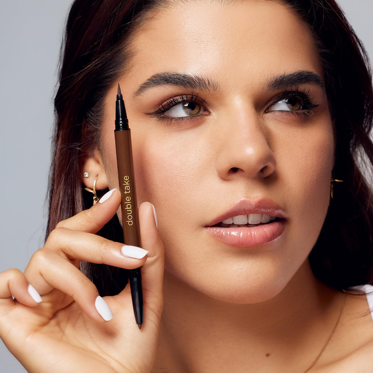 tarte liquid tip flex shot showing precise applicator and sharp line benefit