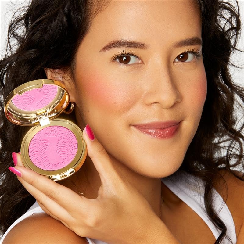 tarte close-up of powder texture highlighting fine-milled finish and smooth application