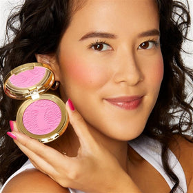 tarte close-up of powder texture highlighting fine-milled finish and smooth application