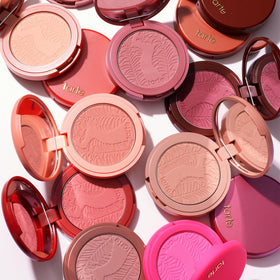 tarte flatlay packaging shot showing box and pan illustrating giftable presentation benefit