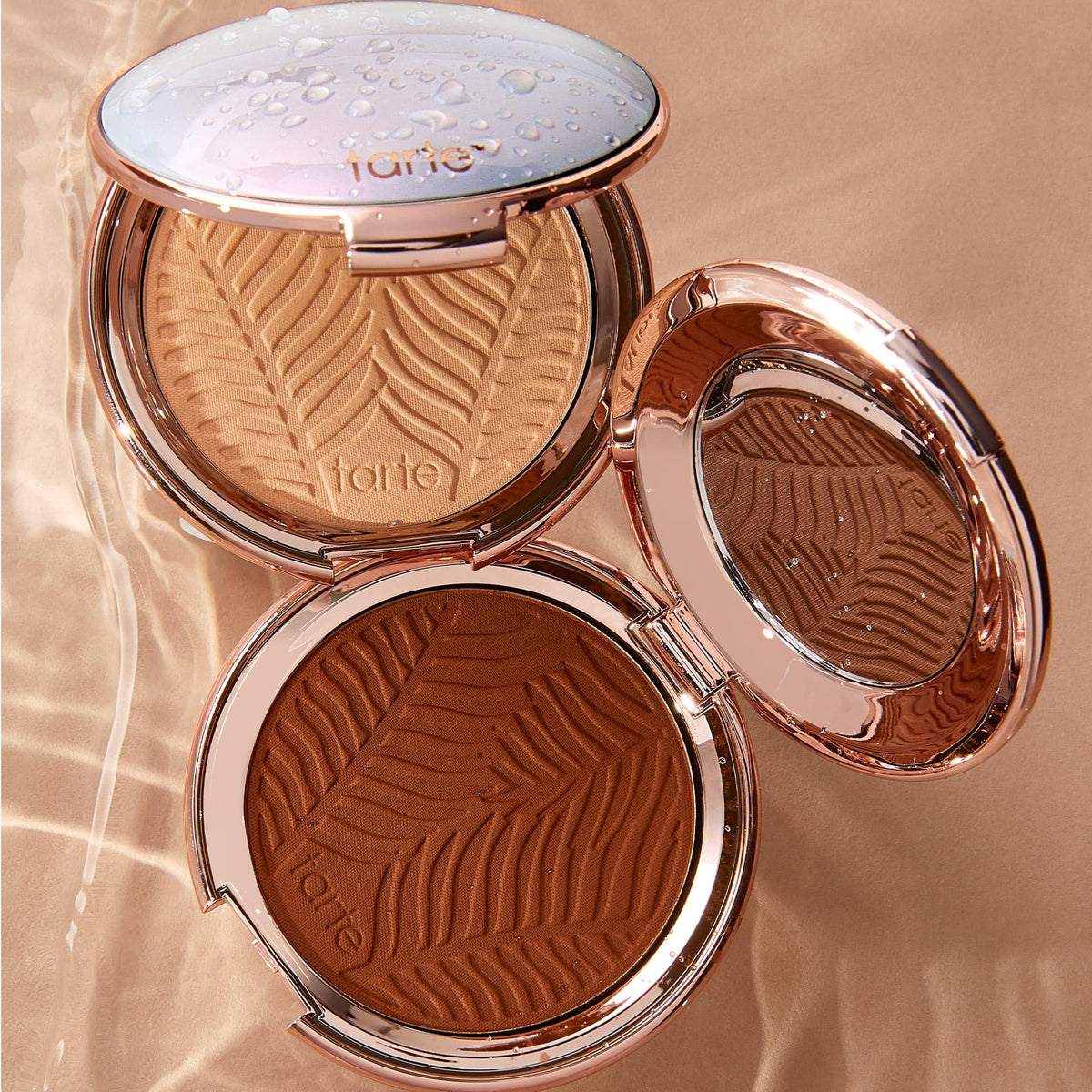 tarte ingredient view of Amazonian clay highlighting oil-absorbing performance