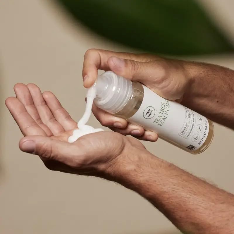 Tea Tree nozzle dispensing liquid-to-foam for easy application