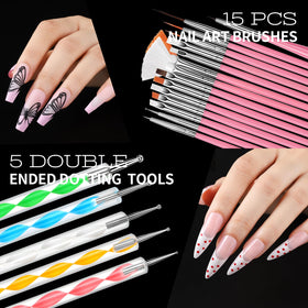 Teenitor metallic chains and gold charms detail adding luxe accents to nails