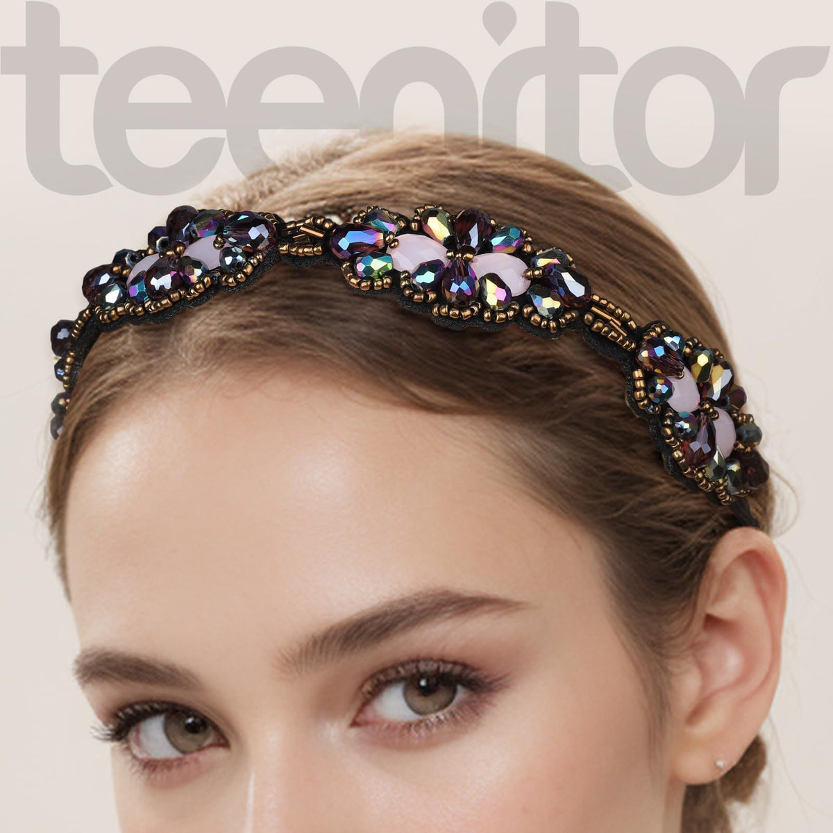 Teenitor gift-ready packaging for easy presentable storage