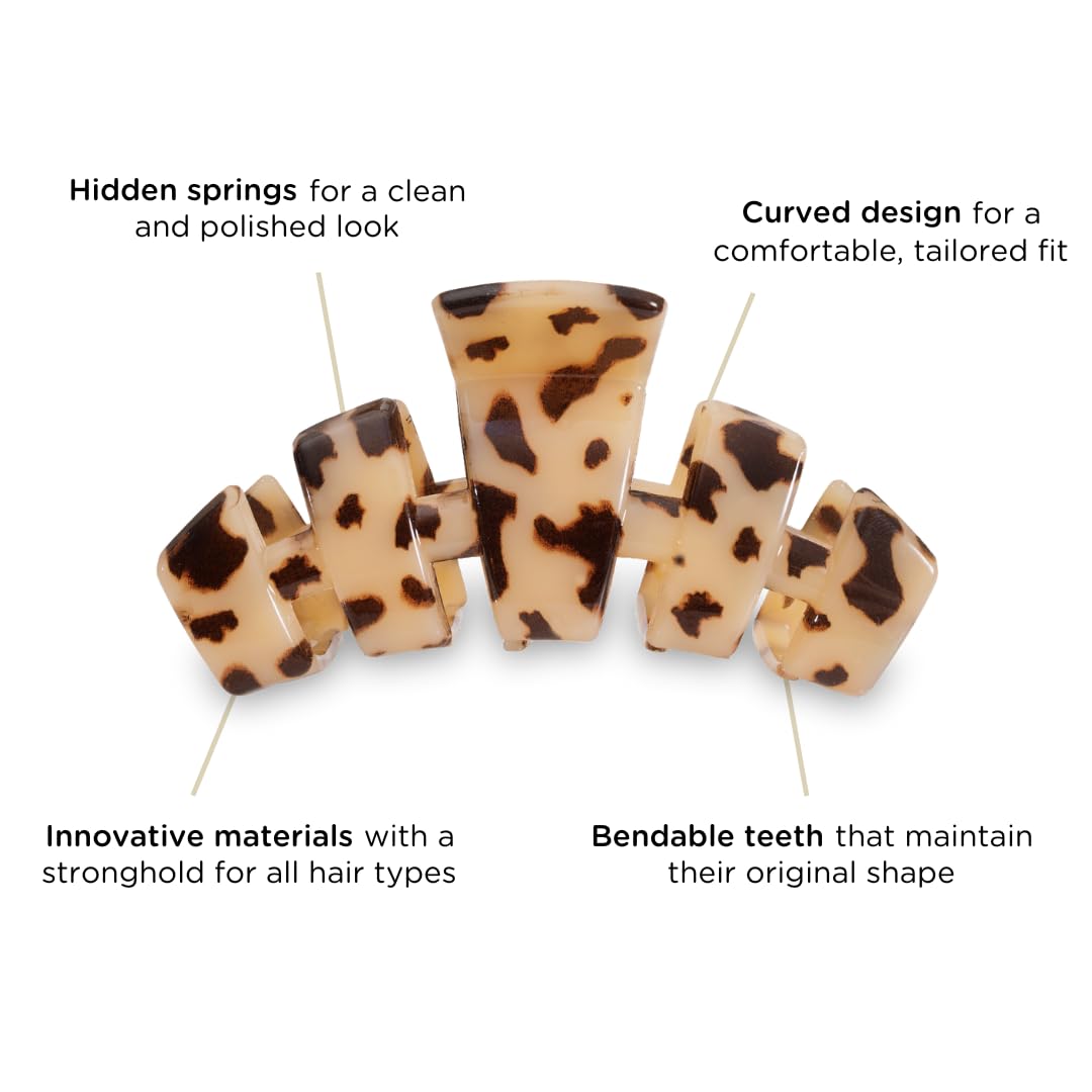TELETIES clip securing a half-up hairstyle for thin hair with comfortable fit