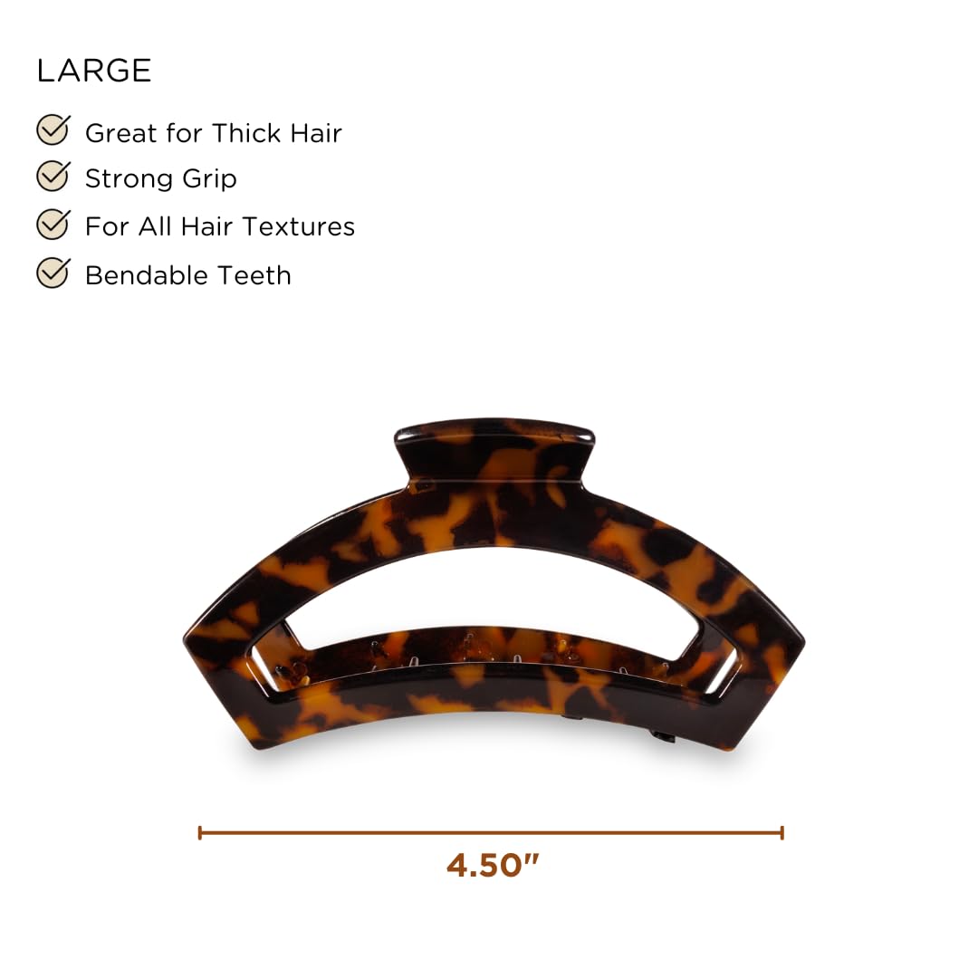 TELETIES close-up of bendable teeth demonstrating flexible durability