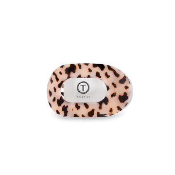 TELETIES front view blonde tortoise clip showing shape and finish, offers stylish hold