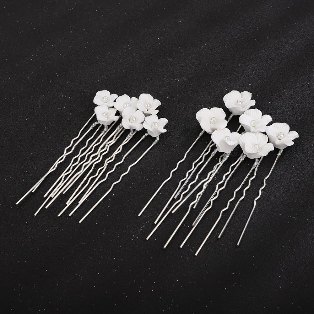 Teyglen pins in hand to show size and lightweight benefit