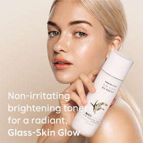 THANKYOU FARMER applying toner on hand demonstrating lightweight absorption