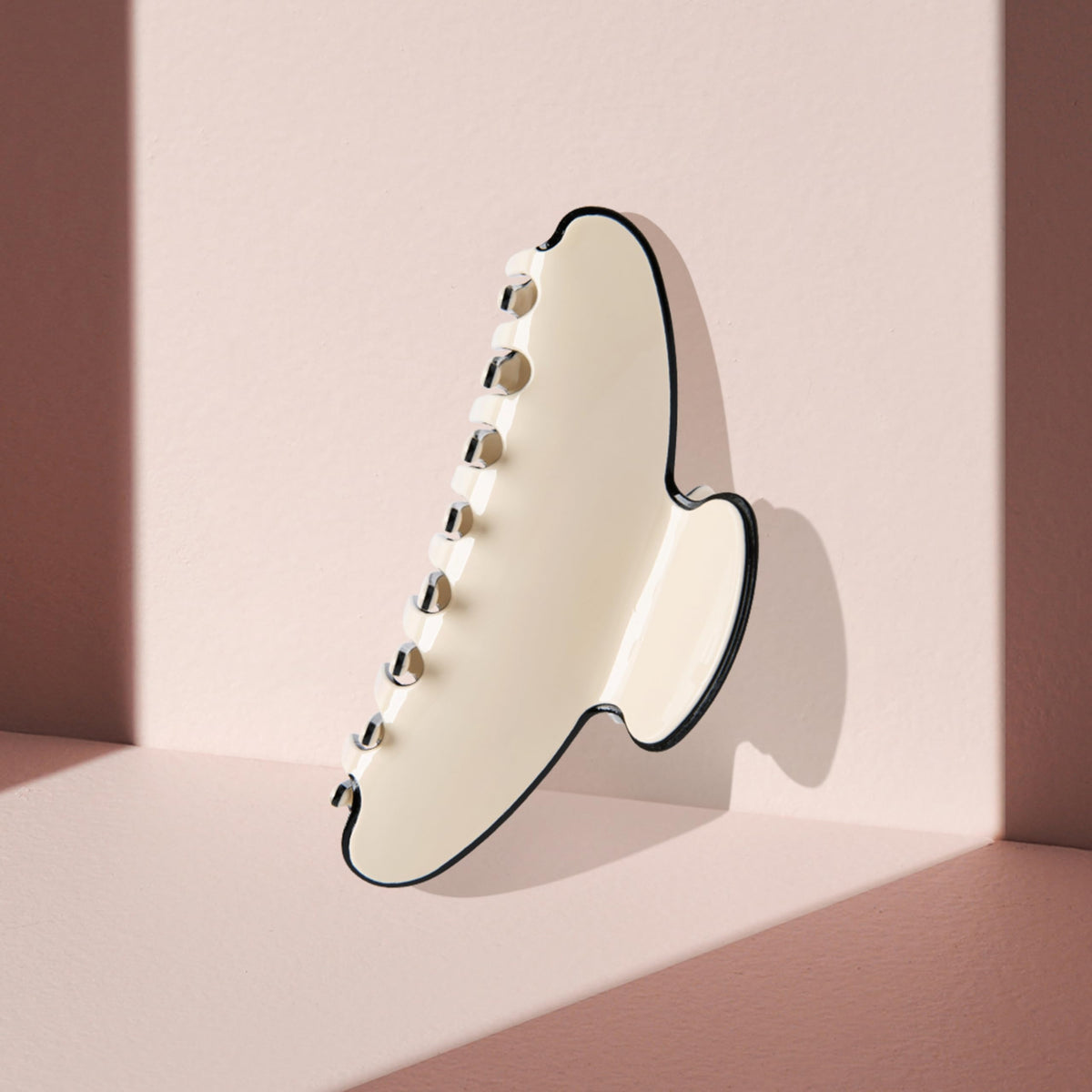 The Hair Edit close profile of teeth shows rounded edges protecting hair
