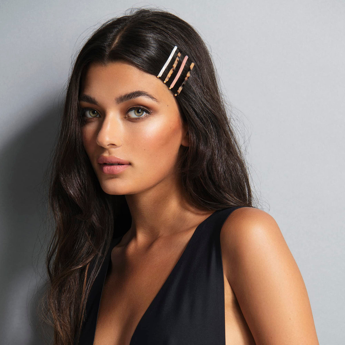 The Hair Edit tortoise pattern detail highlighting multicolor design for subtle flair