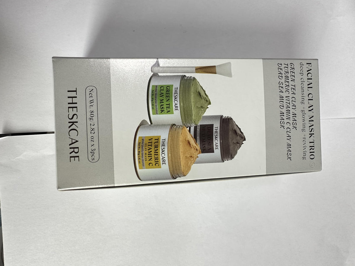 THESKCARE green tea clay mask detail showing smooth paste and oil-control benefit