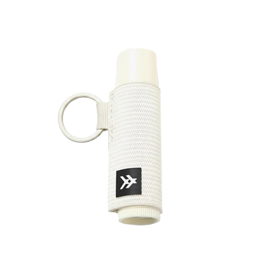 Thread Wallets off-white holder front view showing clip-on convenience