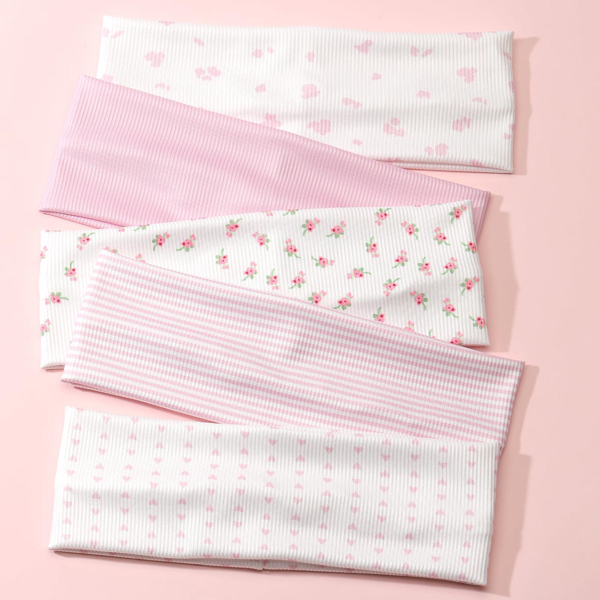 Tiefebene front packaging showing five floral elastic headbands and gift-ready look