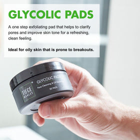 Tiege Hanley pad in hand to show one-step exfoliation convenience