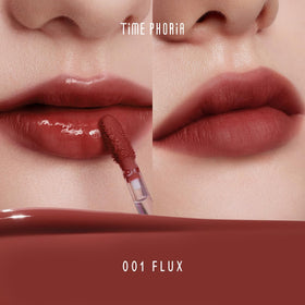 TIMEPHORIA Altera Flux applicator close-up demonstrating precise doe-foot tip for easy control