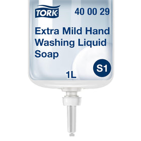 Tork extra mild pump close-up highlighting sealed single-use pump for hygienic dispensing