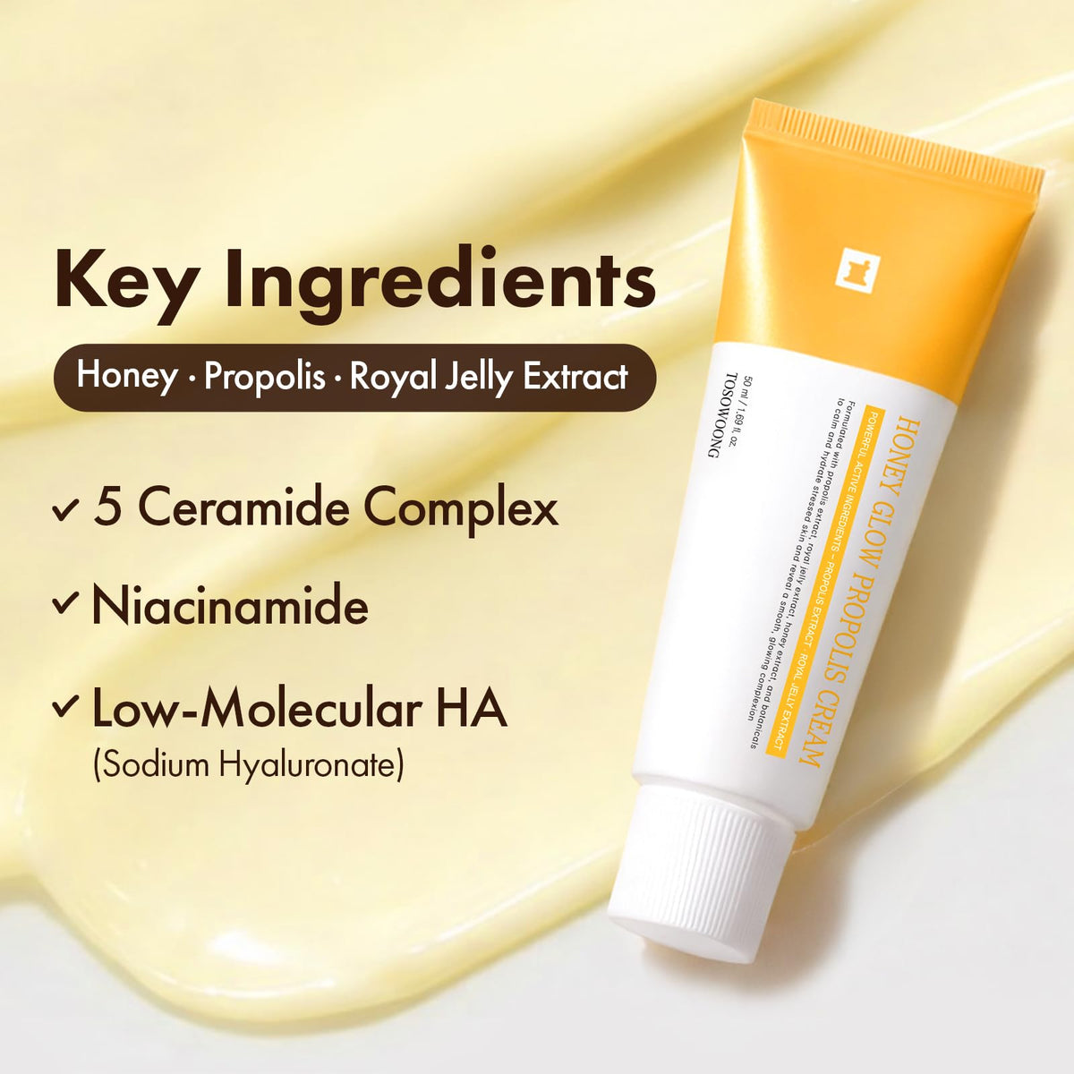 TOSOWOONG cream applied on hand demonstrating hydrating spreadability